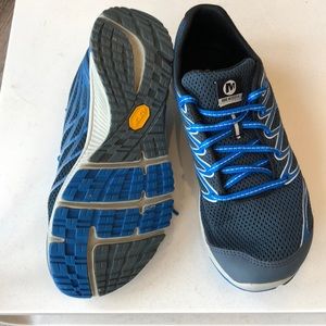 MERRELL Trail running shoe